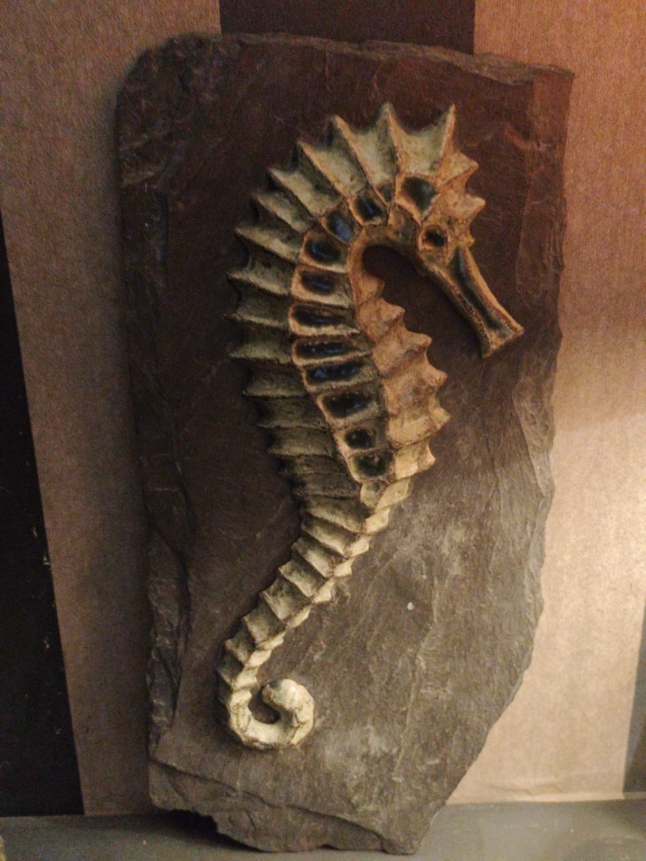 Ardoise Décorative Hippocampe Émaillé, Style Bord de Mer