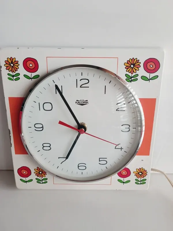 Ensemble Kalorik : horloge, coquetiers et pots Berry