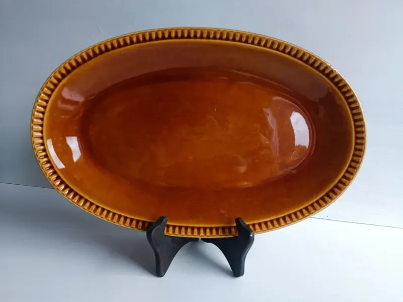 Plat ovale Boch La Louvière Delta brun – 33 cm — photo 1