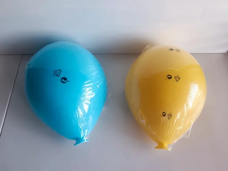 Lot de 2 appliques murales ballon IKEA – Neuves emballées