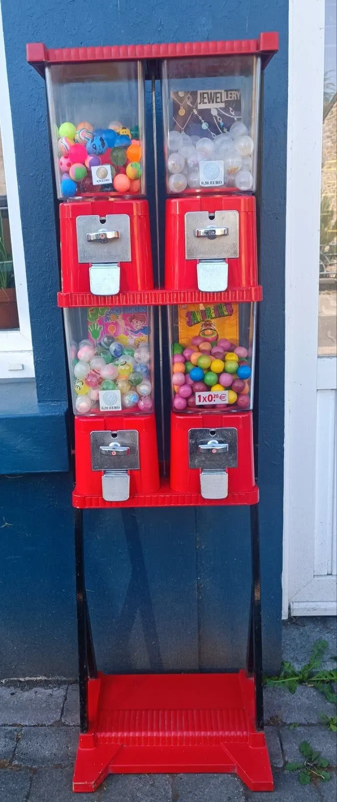Distributeur vintage 4 bacs BRABO – bonbons et balles