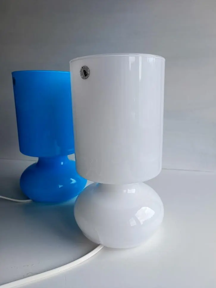 Lampe de table IKEA Lykta blanche en verre — photo 1