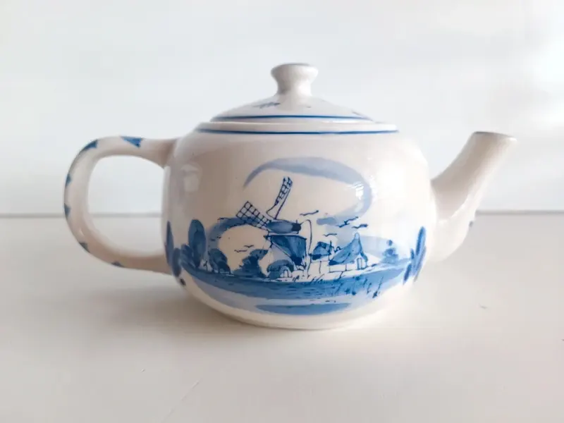 Petite théière Delft Blue peinte main