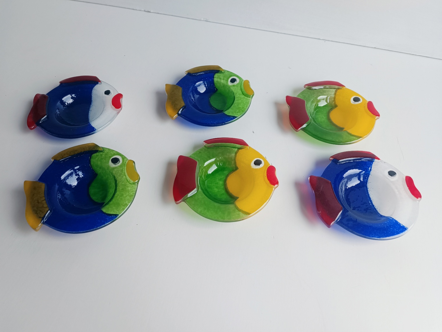 Lot 6 Petits Vases Poissons Verre Multicolore — photo 1
